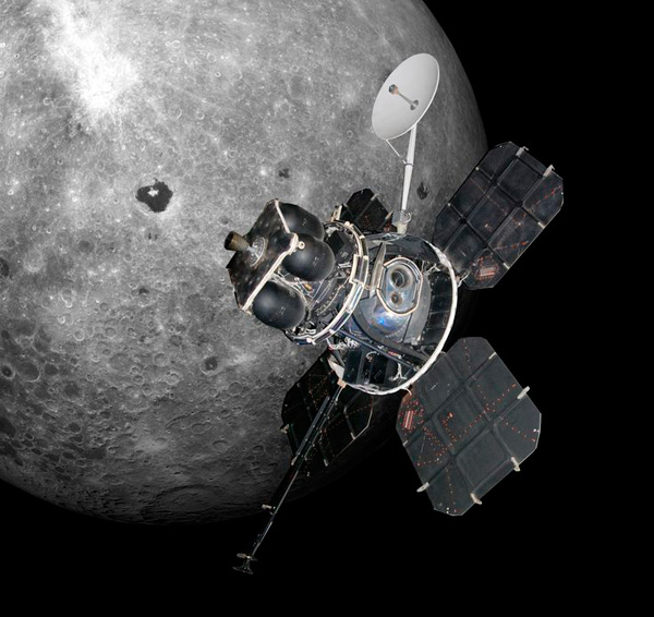 8 мая 1967 года Лунар Орбитер-4 (США) впервые вышел на полярную селецентрическую орбиту. Вся поверхность Луны оказалась под прицелом фотокамер