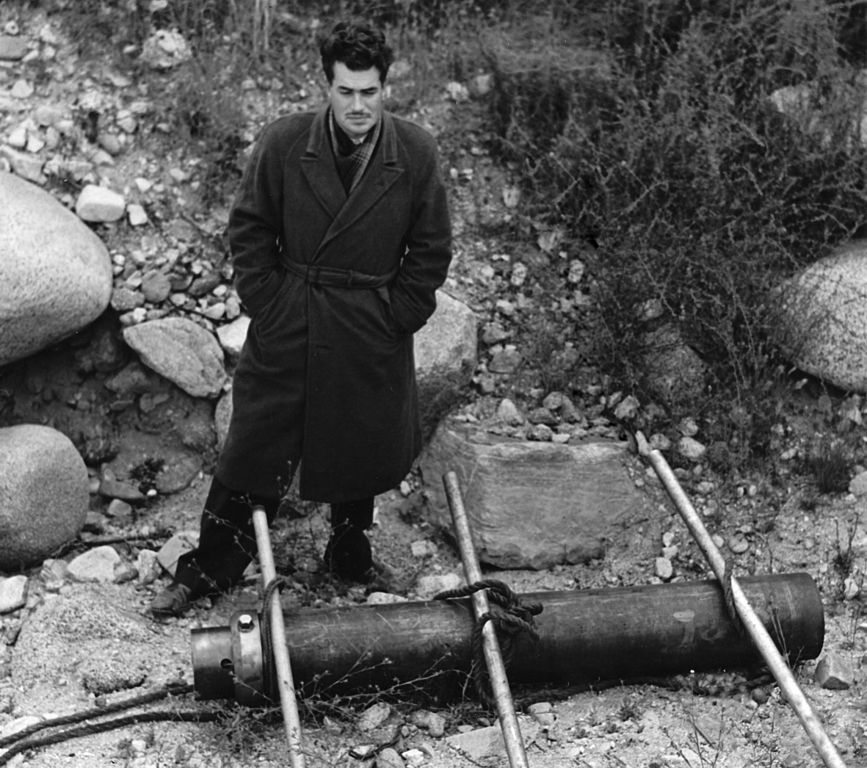 4 июня 1943. Парсонс, которому надоело тащить JATO